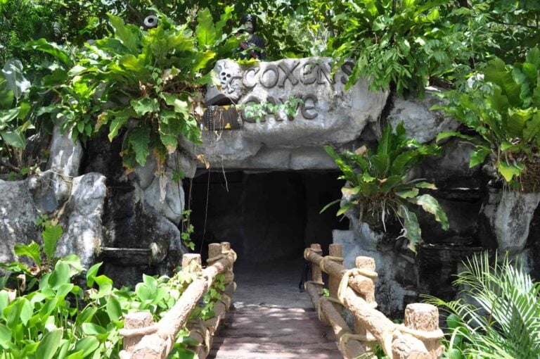 Gumbalimba Park Coxen's Cave Roatan Honduras