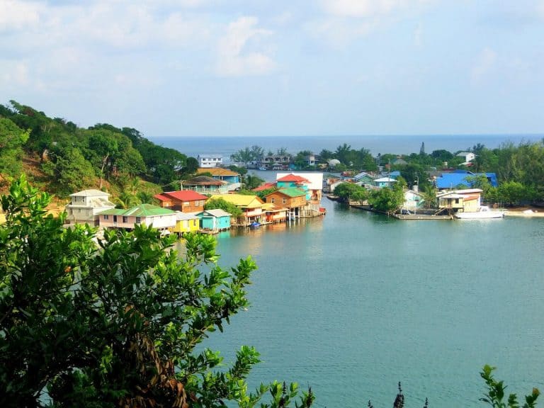 Oak Ridge Village Roatan Honduras