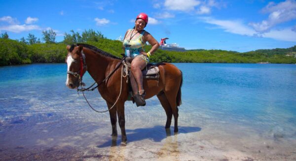Mahogany Bay Roatan Horseback Ride